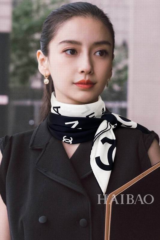 Chanel silk scarf 90X90cm E07